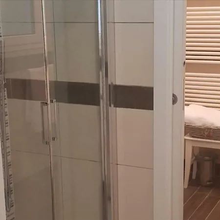 Tamb&B2 Superior Double Room With Private Bathroom Болонья